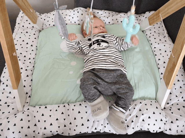 Portique d'eveil bébé Petit Indien