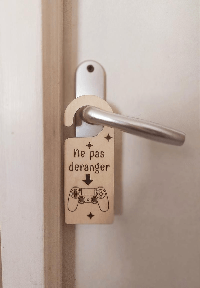 Marque porte "Manette "