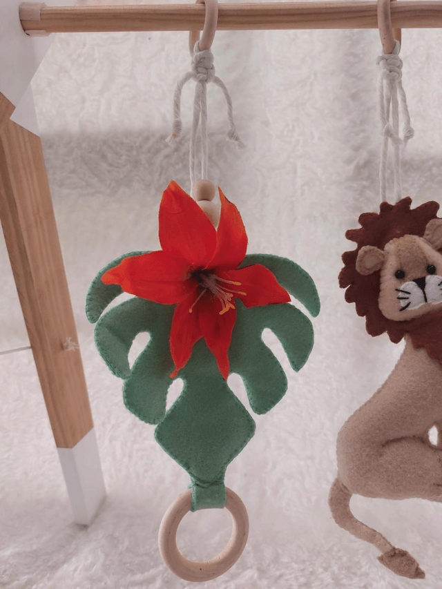 Portique d'eveil bébé Roi Lion