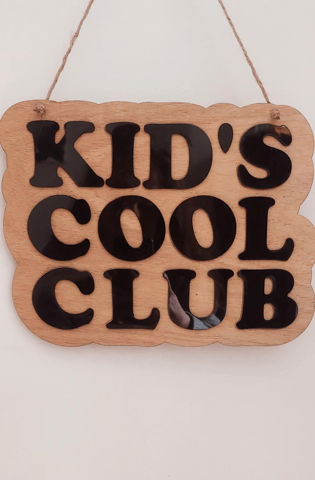 Panneau" kid's cool club "